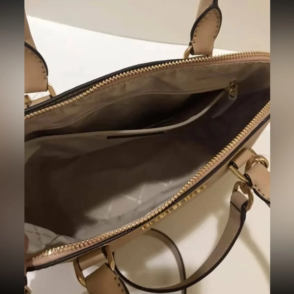Michael Kors Cindy oyster LG done Satchel leather